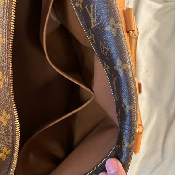 Eole 50 Louis Vuitton Monogram Travel Bag is Unisex - Picture 3 of 15